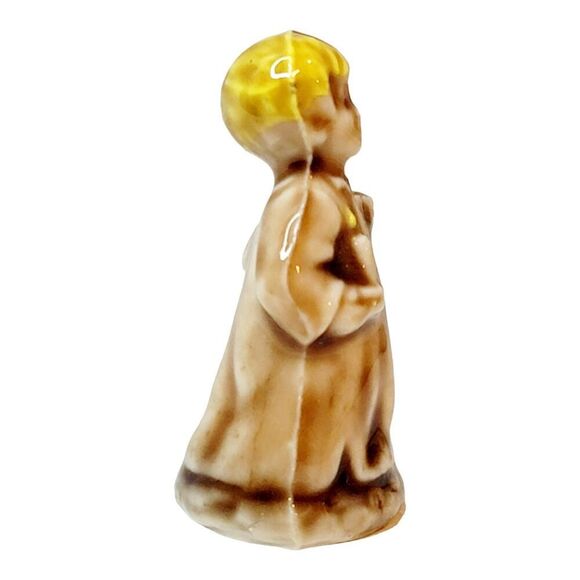Wade Whimsie Red Rose Tea Figurine, Wee Willie Winkie, Nursery Rhyme Series - Picture 4 of 5